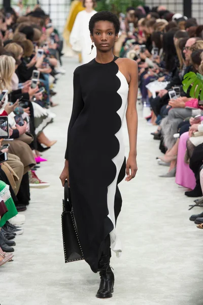 Look 5